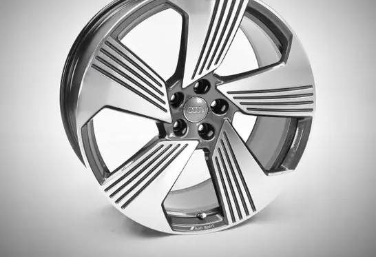 Audi Q8 e-tron R21 alloy rim 4KE601025AC