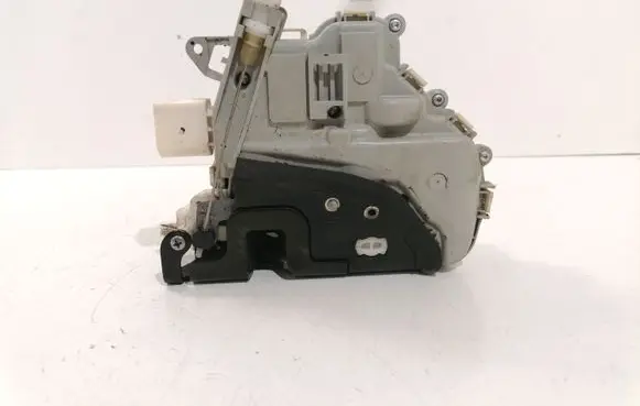 Audi A6 S6 C7 4G Front door lock