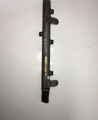 Jeep Grand Cherokee (WK) Fuel main line pipe A6420700695002 A0041536728