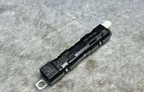 Audi A3 S3 8V Immobiliser reader (aerial) C871 8R0035225J