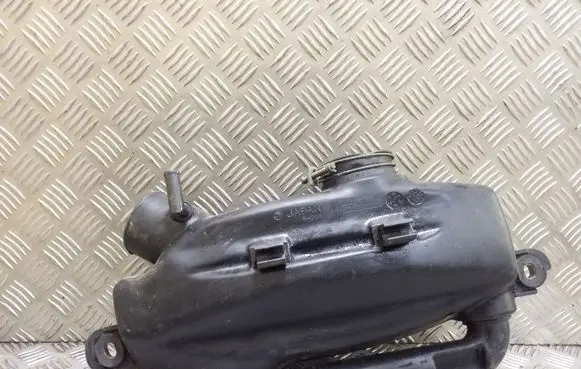 Subaru Legacy Intake resonator 