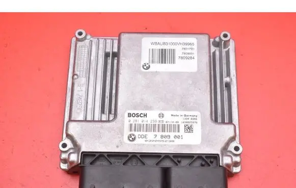 BMW 1 E82 E88 Engine control unit/module ECU 7809001