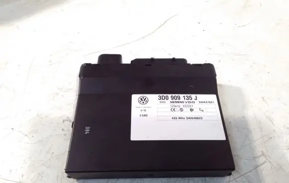 Volkswagen Touareg I Keyless (KESSY) go control unit/module 3D0909135J