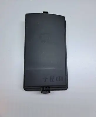 Volkswagen PASSAT B8 Fuse box cover 5Q0937132B