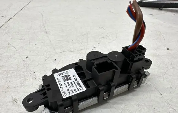 Mercedes-Benz CLA C118 X118 Heater blower fan relay A2479061901