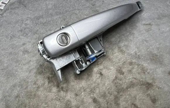 Peugeot 208 I Rear door handle trim X141 9101GF