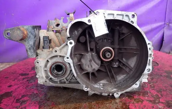 KIA Sportage Manual 5 speed gearbox L6J