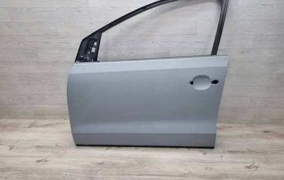 Volkswagen Polo V 6R Front door 6R4831311