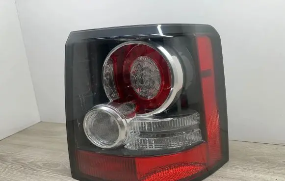 Land Rover Range Rover Sport L320 Rear/tail lights A056008 RF2AP207 09006