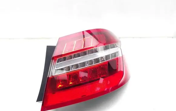 Mercedes-Benz E AMG W212 Rear/tail lights A2129066901