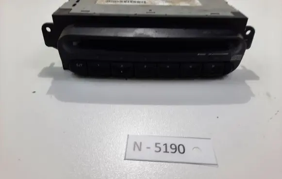 Chrysler Voyager CD/DVD changer P05064003AI