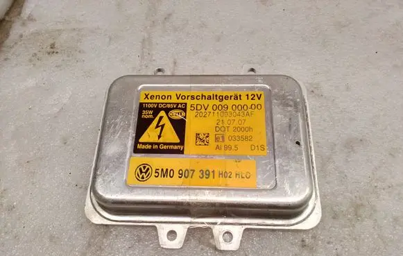 BMW 5 E60 E61 Headlight ballast module Xenon 7PP941472J 5M0907391