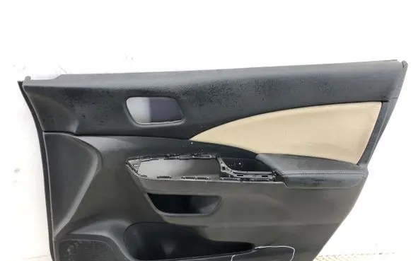 Honda CR-V Front door card panel trim