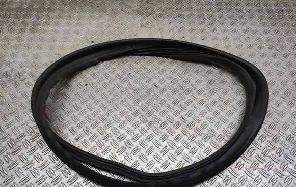 Volvo C30 Front door rubber seal 