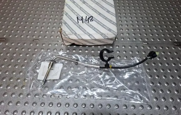 Jeep Wrangler Exhaust gas temperature sensor 68293421AB 50055098