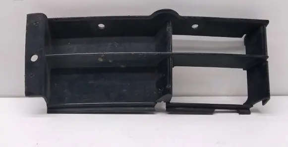 BMW 5 E39 Front bumper lower grill 8235640 511182356409