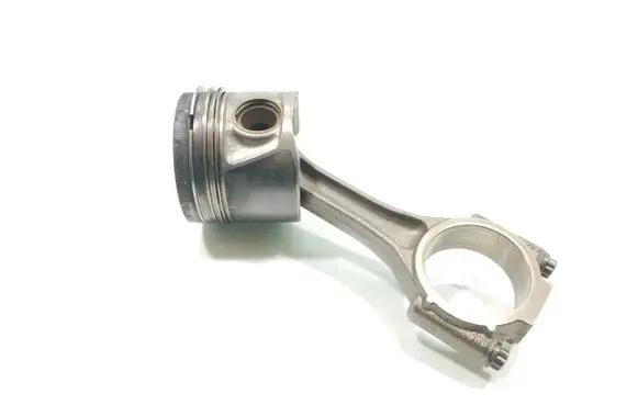 Volkswagen Eos Piston with connecting rod 