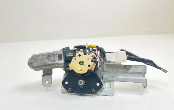 Toyota RAV 4 (XA20) Sunroof motor/actuator 8573033010 1620005731