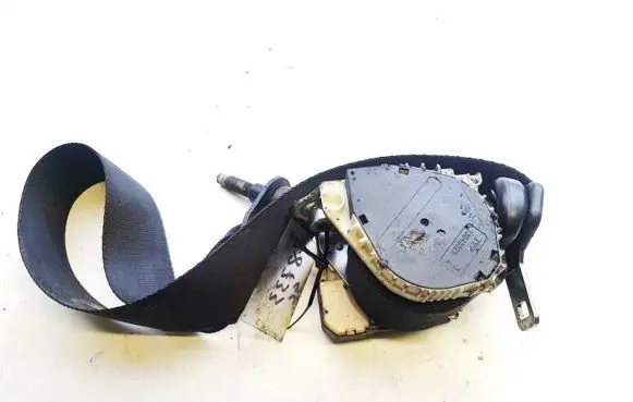Ford Focus Front seatbelt 33040326a 4m51-a61294-al