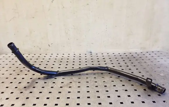 Volkswagen Tiguan Engine coolant pipe/hose 5N0121070F