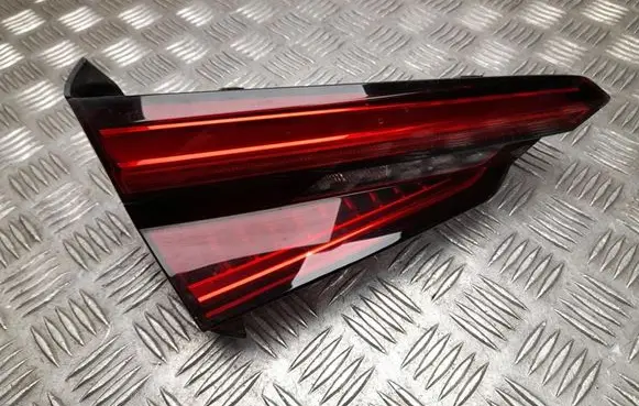 Audi A5 8T 8F Rear/tail lights 8W6945093
