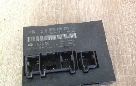 Audi A3 S3 8P Comfort/convenience module 8P0959433