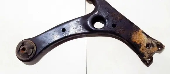 Toyota Corolla Verso AR10 Front lower control arm/wishbone