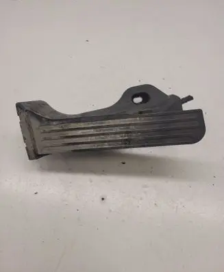 Volkswagen Tiguan Accelerator throttle pedal 1K1721503M 6PV00889000