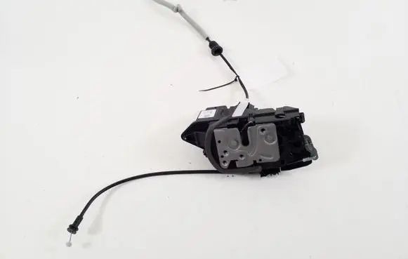 Volvo XC40 Front door lock 31440997