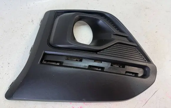 Dacia Sandero III Front fog light trim/grill 261A33869R EABM261A31