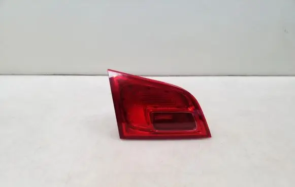 Opel Astra J Tailgate rear/tail lights 13282246