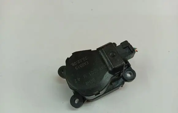 Citroen C5 Air flap motor/actuator P2861001U42