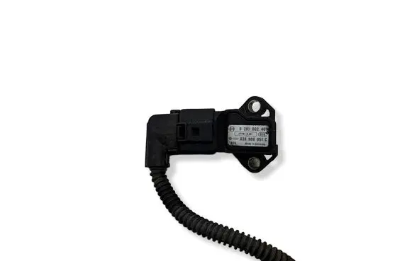 Volkswagen Touareg I Air pressure sensor 038906051C