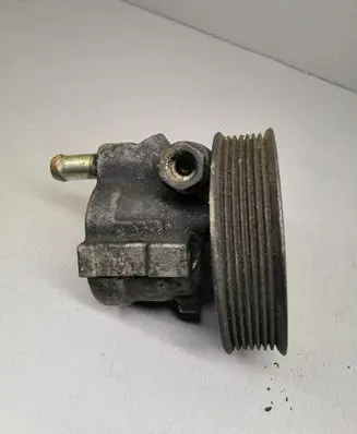 Renault Laguna II Power steering pump 8200357347