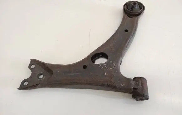 Toyota Corolla Verso AR10 Front lower control arm/wishbone