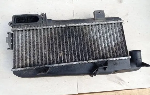 Peugeot 405 Intercooler radiator 51977557