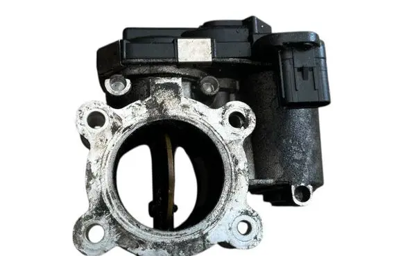 Opel Insignia A Throttle valve 55570009db