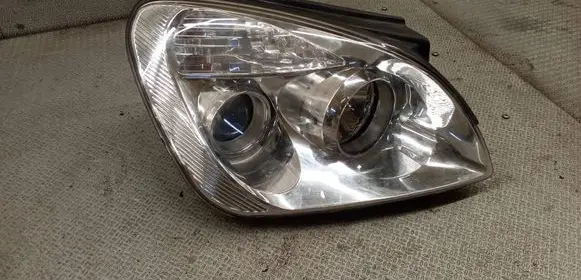 KIA Carens II Headlight/headlamp 