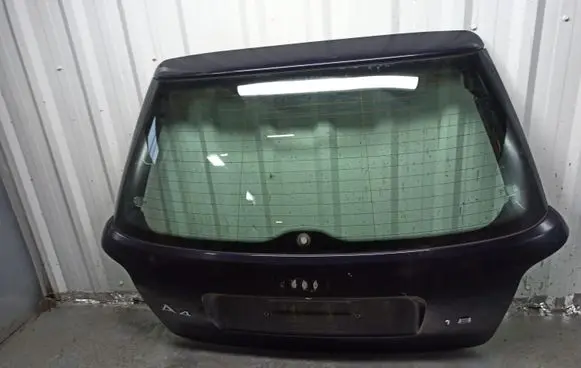 Audi A4 S4 B5 8D Tailgate/trunk/boot lid