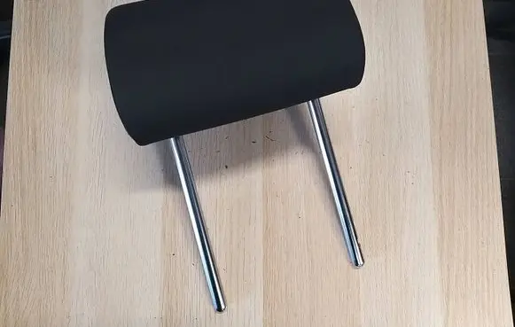Volkswagen Polo V 6R Rear seat headrest 