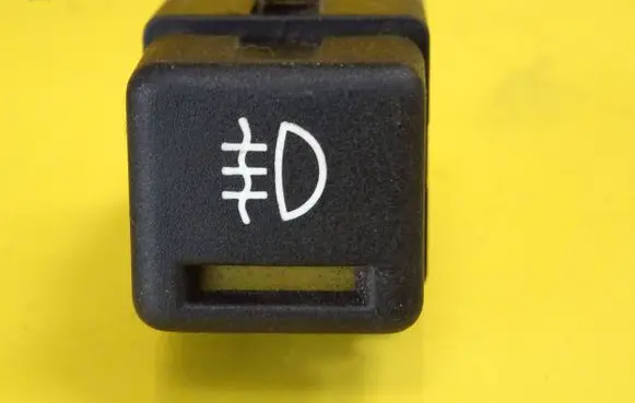 Opel Astra F Fog light switch 09224276