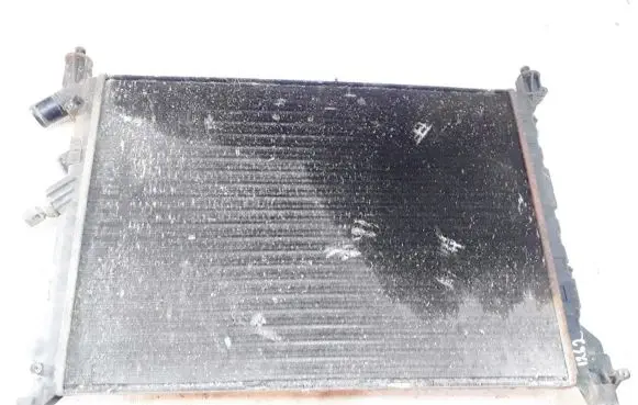 Renault Laguna I Coolant radiator