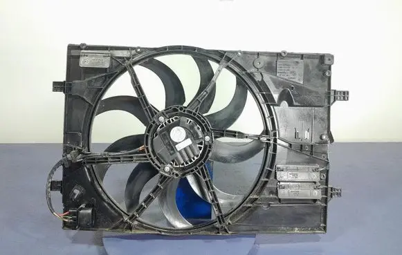 Skoda Octavia 985 Electric radiator cooling fan 5WA959455B