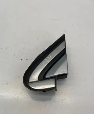 Honda CR-V Fender end trim 212831263