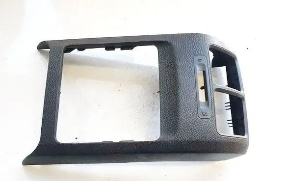 Volkswagen Jetta V Other interior part 1K5863289A