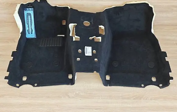 BMW 4 G22 G23 G24 G26 Front floor carpet liner 8097337