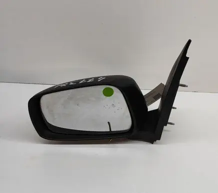 Nissan NP300 Front door electric wing mirror 96302EB106