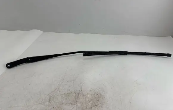 Audi RS6 C7 Windshield/front glass wiper blade 4G2955407D