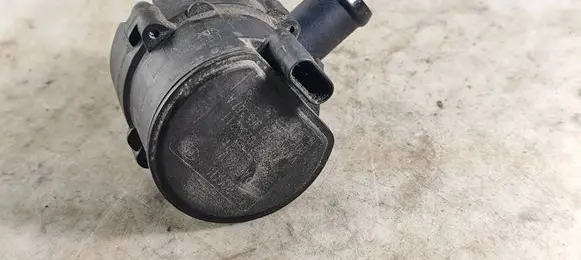 Skoda Octavia Mk3 (5E) Electric auxiliary coolant/water pump 0392023211 5G0965567A 5C0965557
