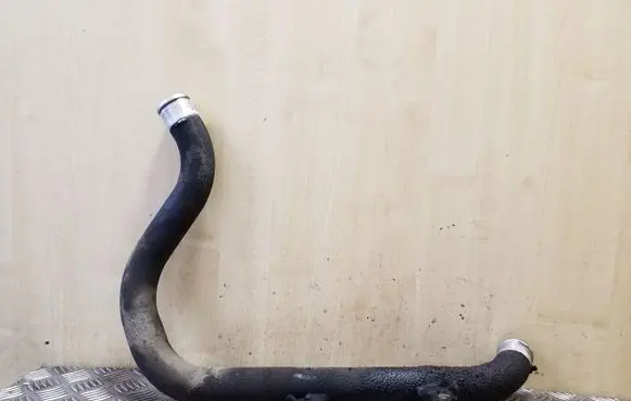 Intercooler hose/pipe